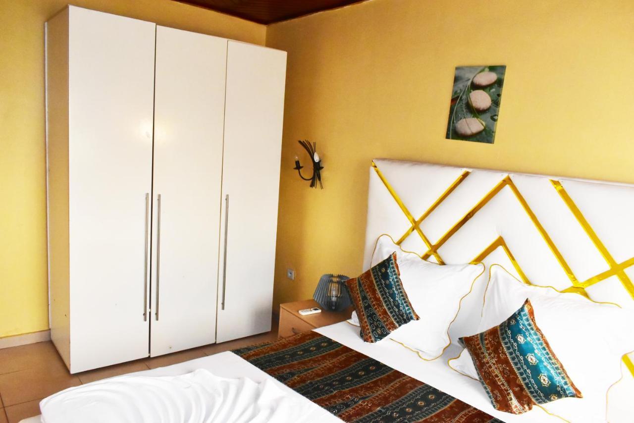Residence Hoteliere Borel Denver Douala Kültér fotó